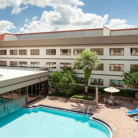 Sheraton Suites Orlando Airport Hotel Exterior photo